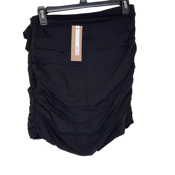 DO+BE Women Mini Skirt Ruffled Trim Zip Close Ruched Side Lined Black Medium NWT - Picture 6 of 6